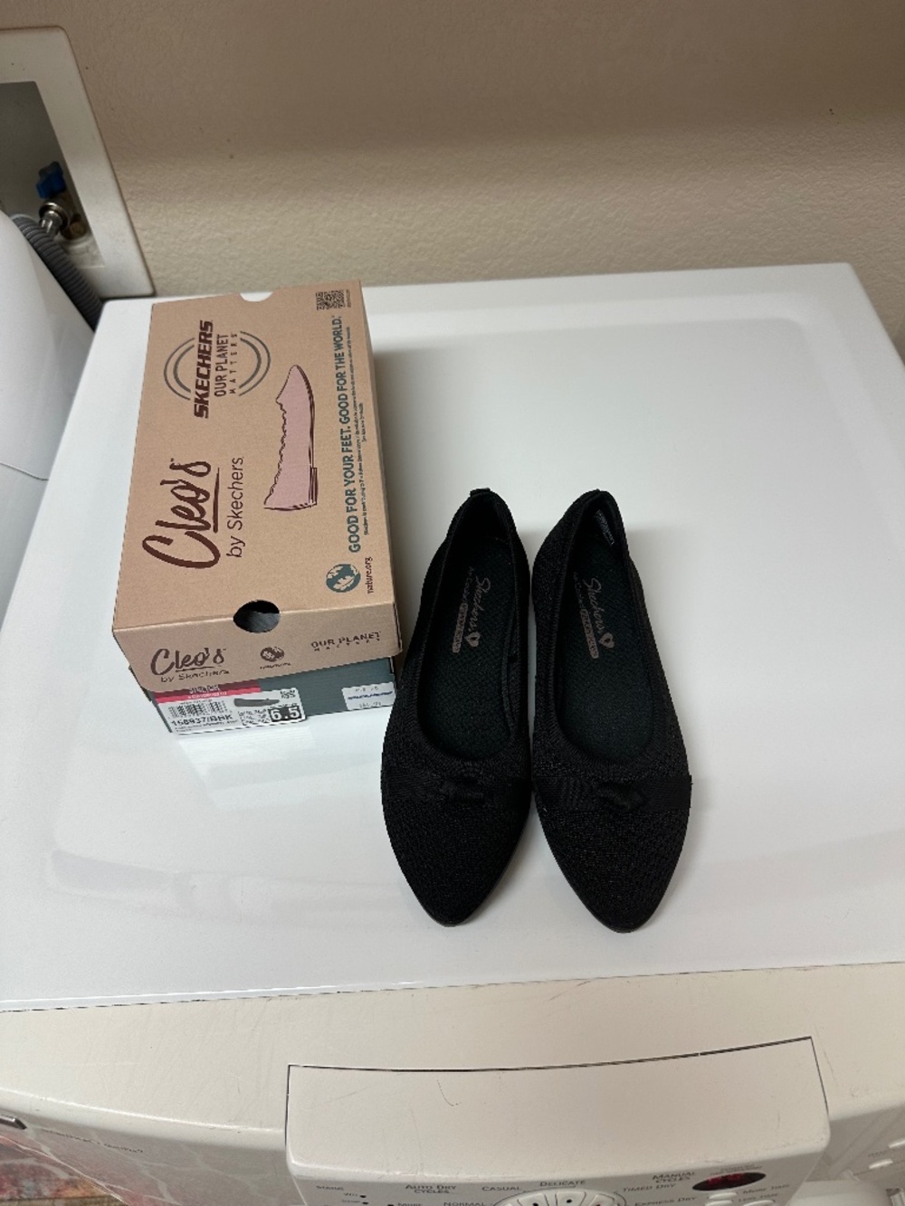 Sketcher Cleo’s size 6.5